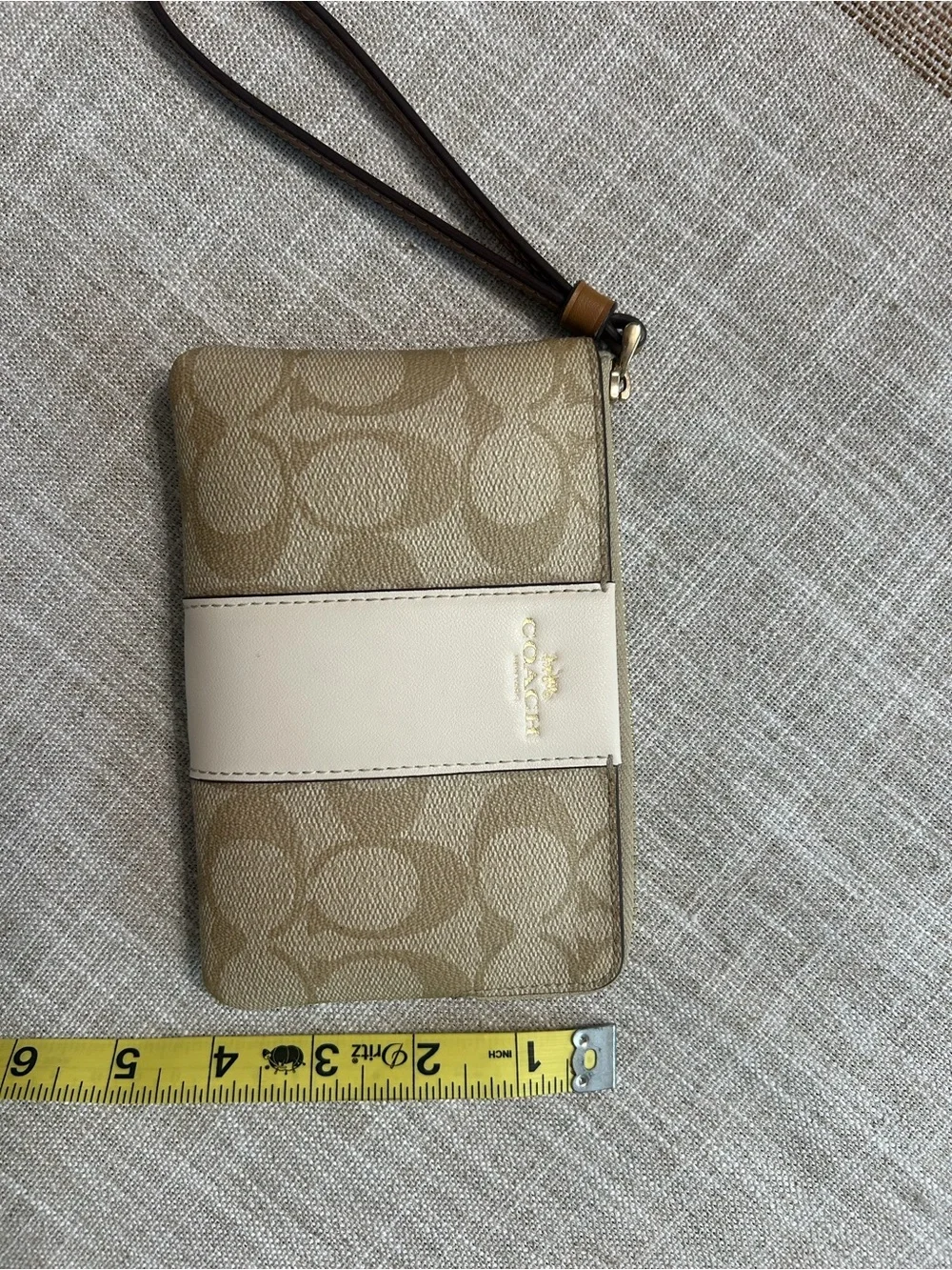 Coach classic wristlet